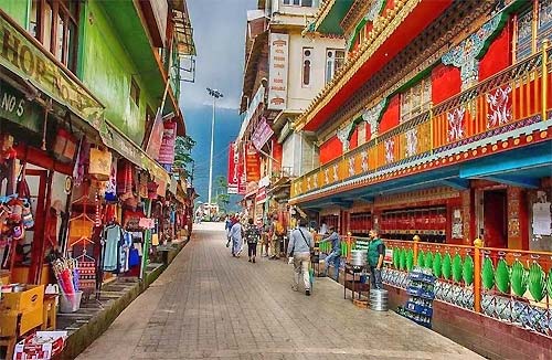 visit mcleodganj market